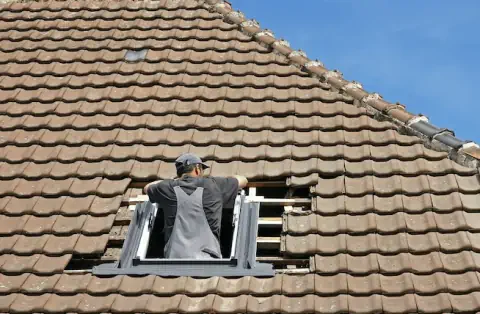 Pose de velux - Morey-Saint-Denis